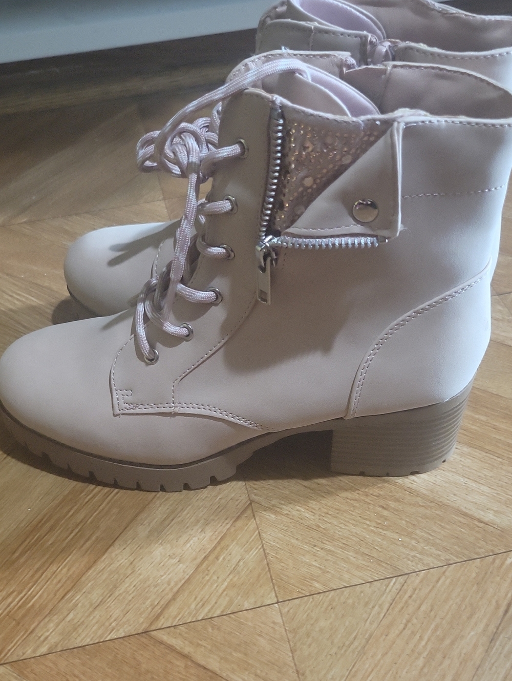 Thereabouts Mini Boots - Picture 3 of 8